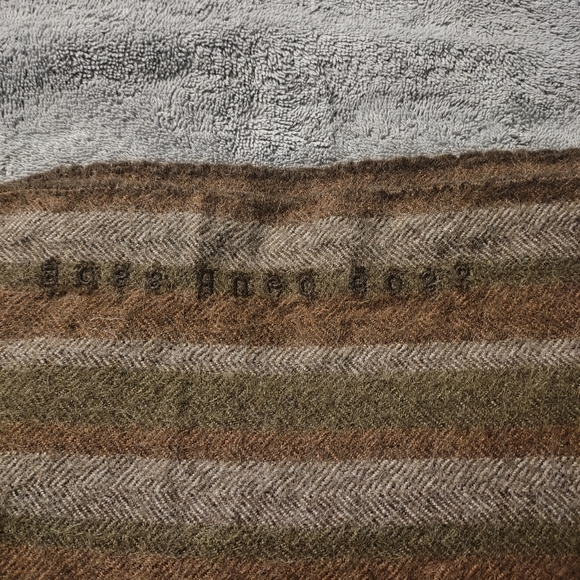 Hugo Boss Scarf  One Size Brown - Picture 5 of 5